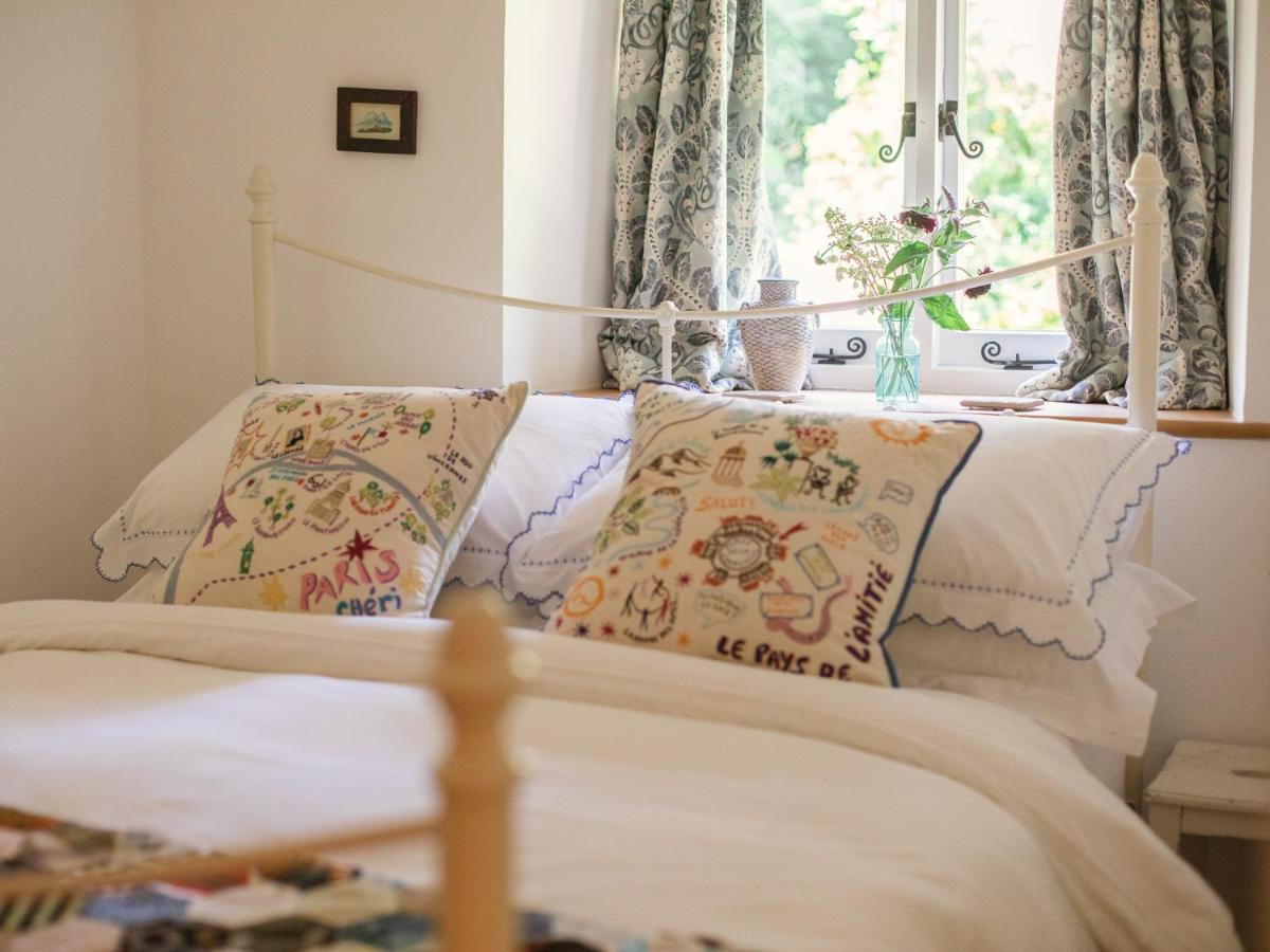 Lily Cottage Tew Dış mekan fotoğraf